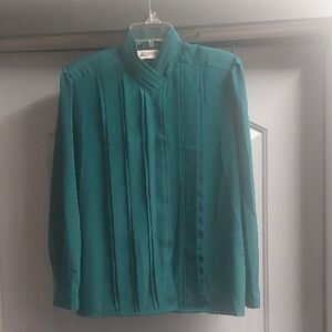 Yves St. Clair Deep Green Blouse Sz 10, Great Condition.